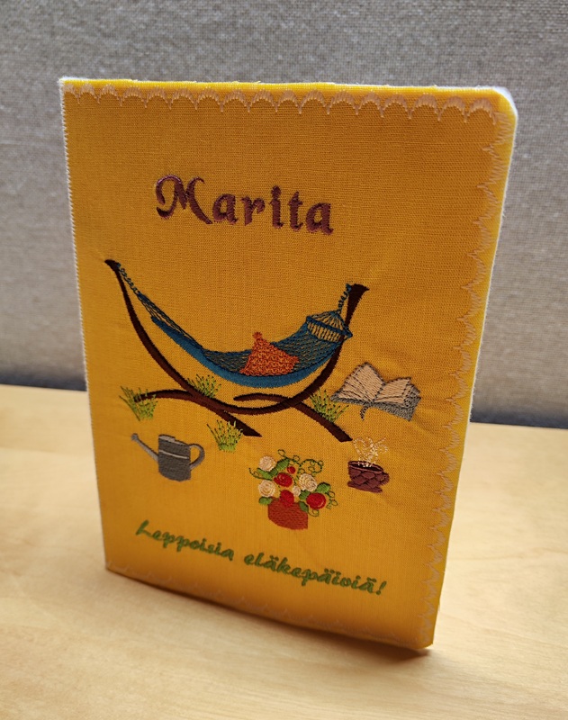 Brodeerattu onnittelukortti